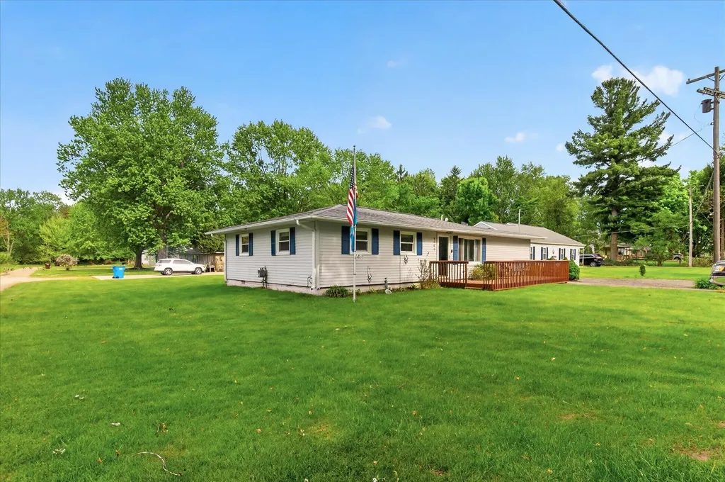 9489 Hyde Road Columbia Township MI 49234