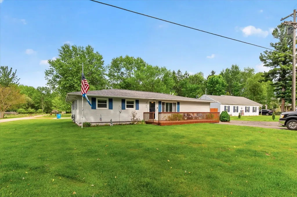 9489 Hyde Road Columbia Township MI 49234