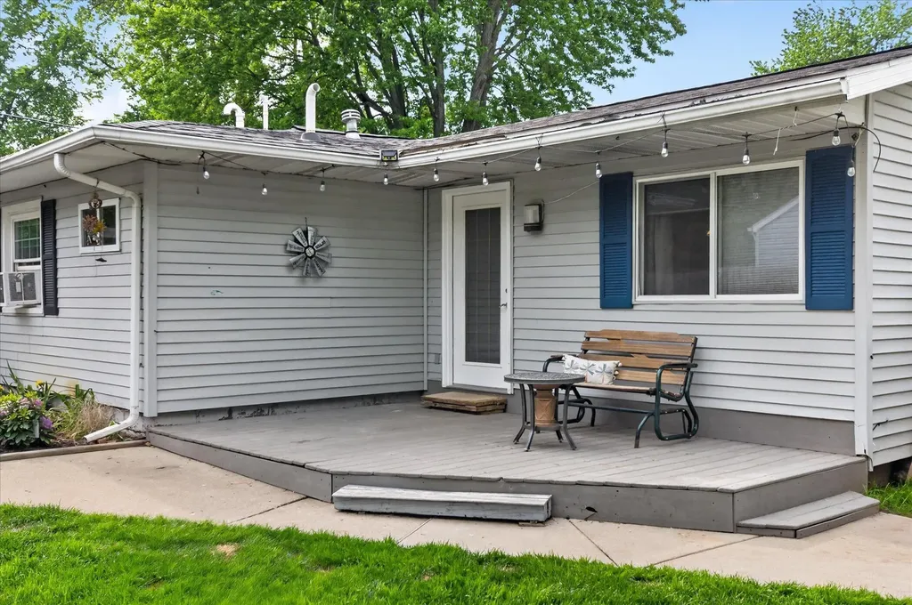 9489 Hyde Road Columbia Township MI 49234