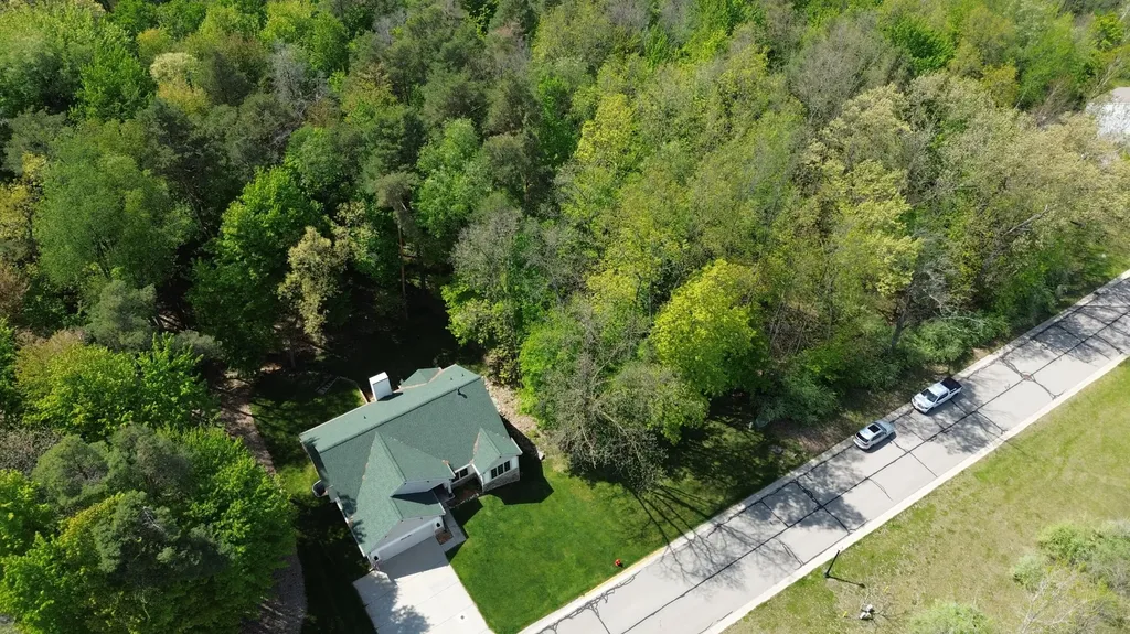712 Glen Oak Drive Unknown City MI 48158
