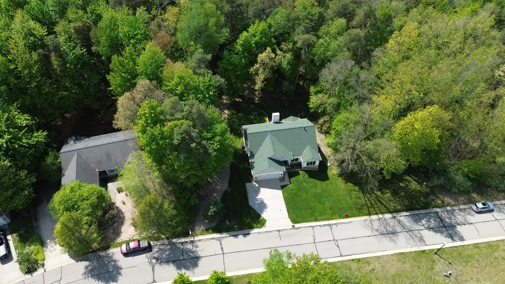 712 Glen Oak Drive Unknown City MI 48158