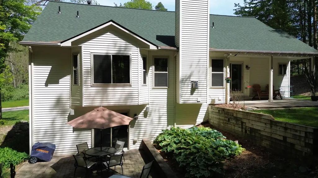 712 Glen Oak Drive Unknown City MI 48158