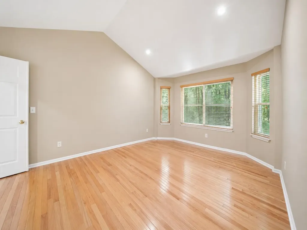 712 Glen Oak Drive Unknown City MI 48158