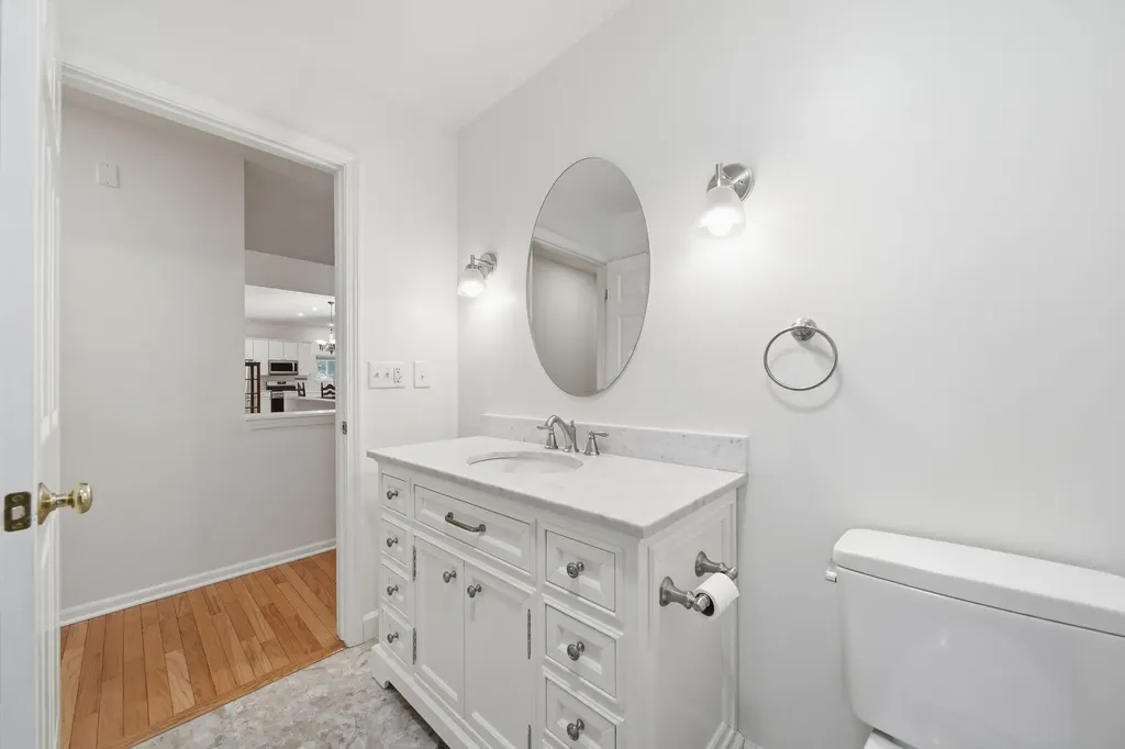 712 Glen Oak Drive Unknown City MI 48158