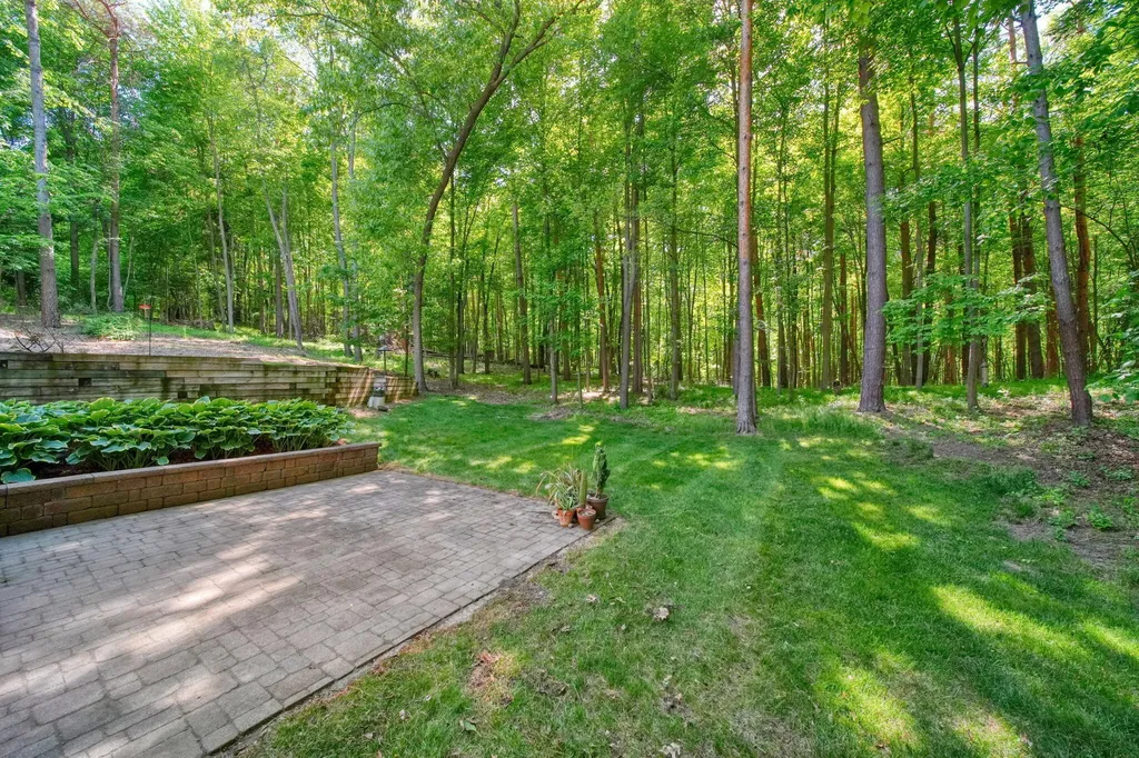 712 Glen Oak Drive Unknown City MI 48158