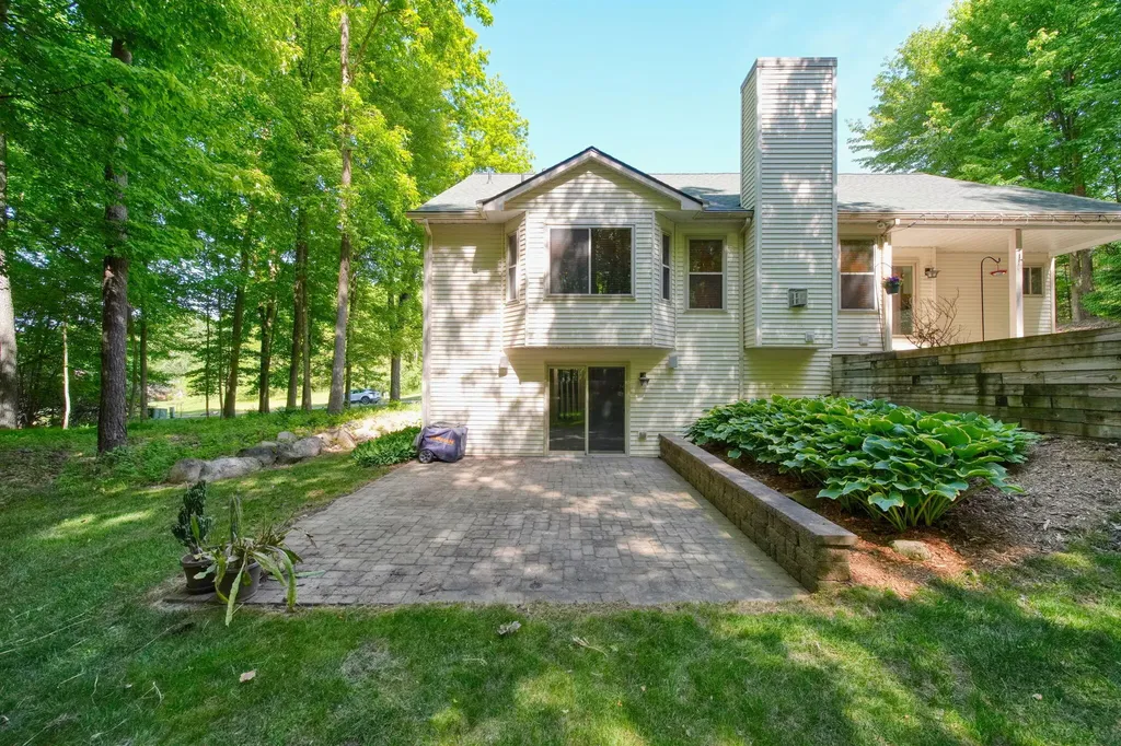 712 Glen Oak Drive Unknown City MI 48158