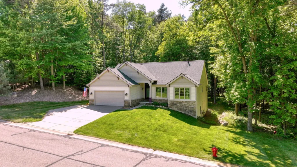 712 Glen Oak Drive Unknown City MI 48158