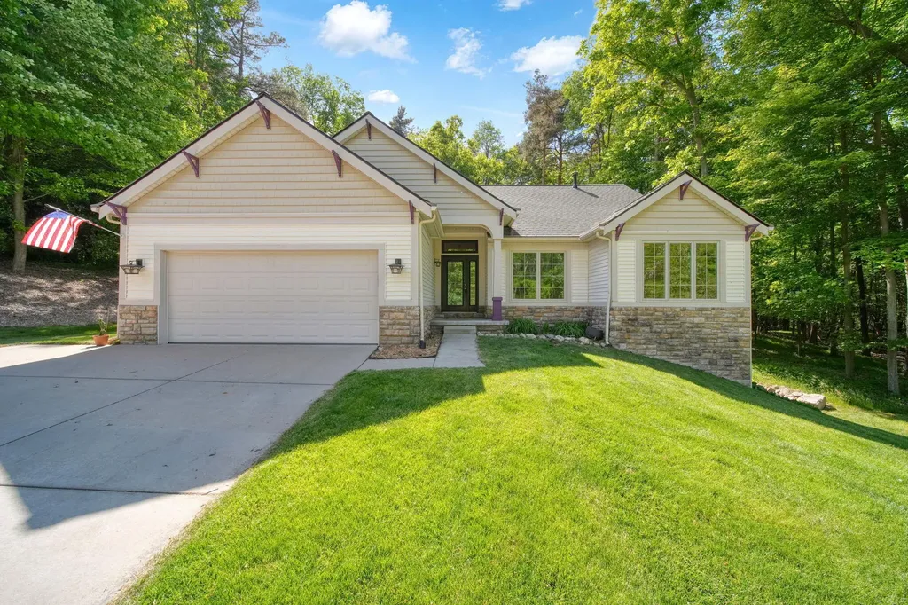 712 Glen Oak Drive Unknown City MI 48158