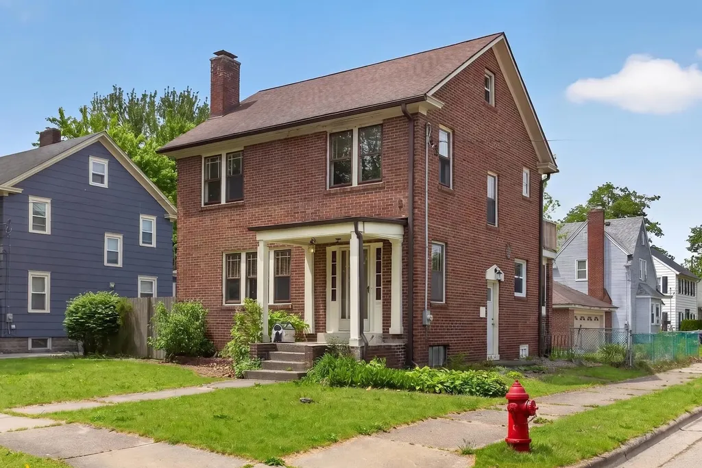 716 Sixth Street Jackson City MI 49203