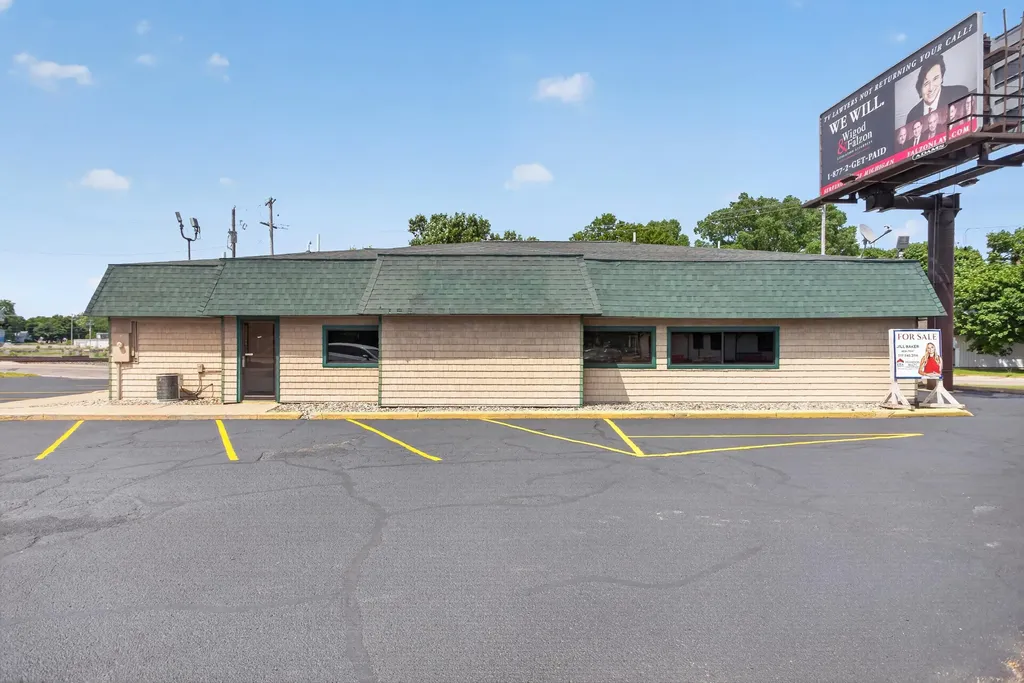 1425 Wildwood Avenue Jackson City MI 49202