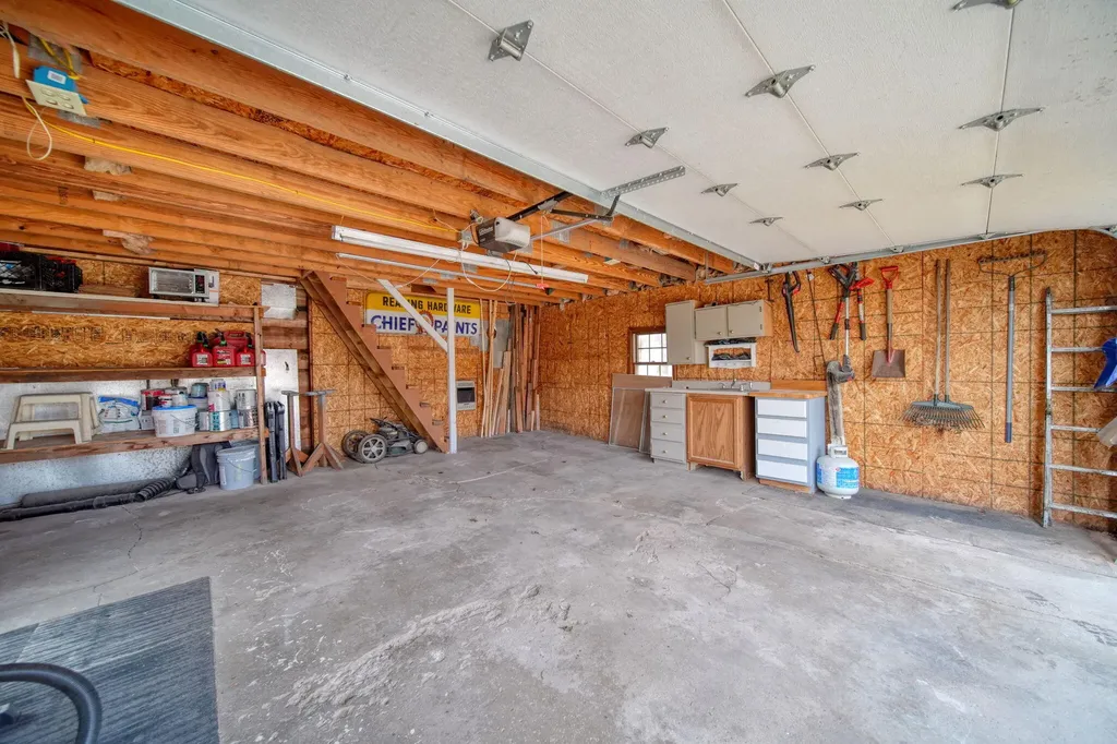 727 Springbrook Avenue Adrian City MI 49221