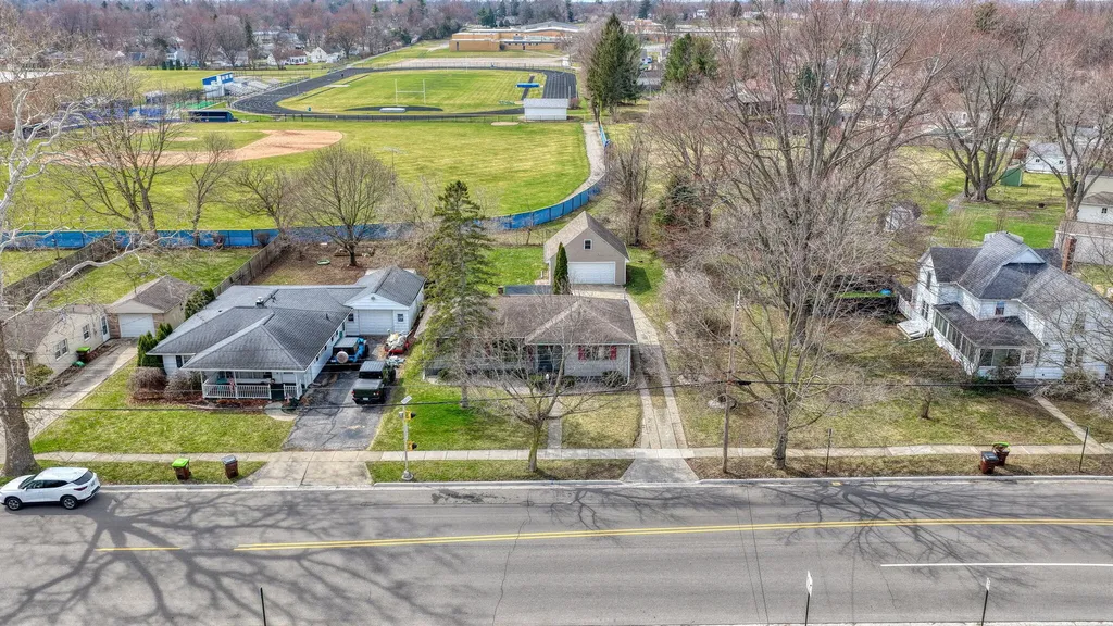 727 Springbrook Avenue Adrian City MI 49221