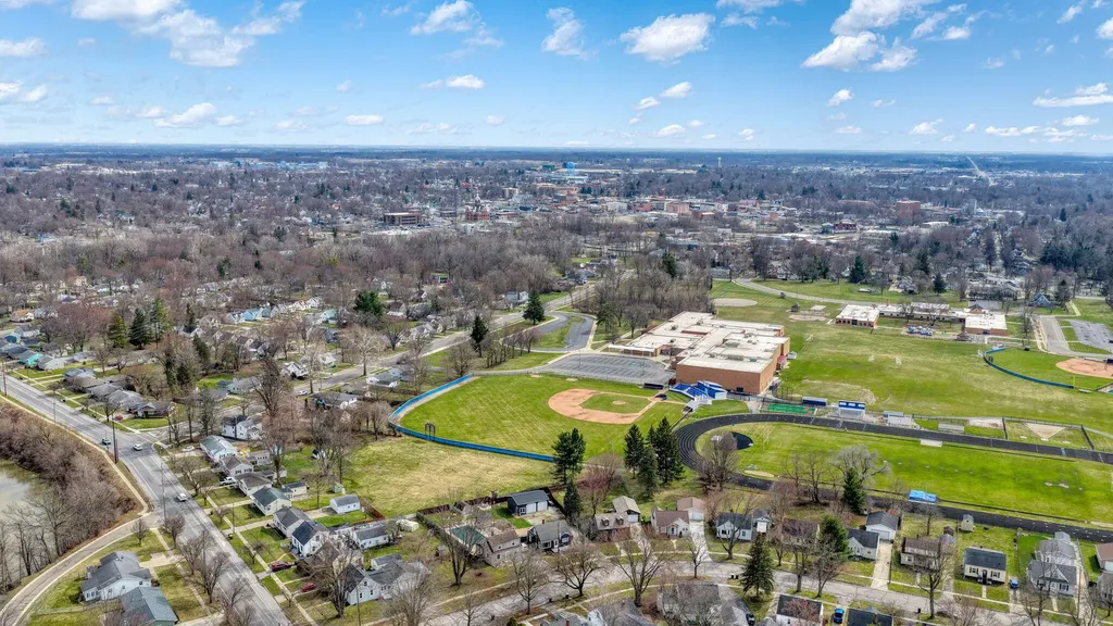 727 Springbrook Avenue Adrian City MI 49221