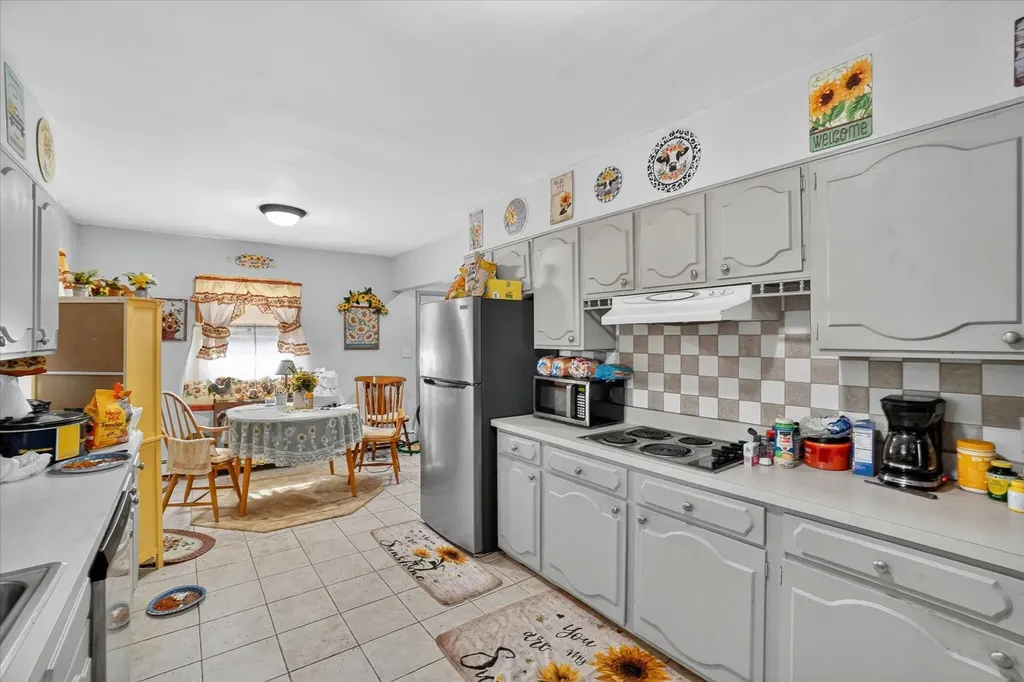 1023 Evanston Drive Blackman Charter Township MI 49202