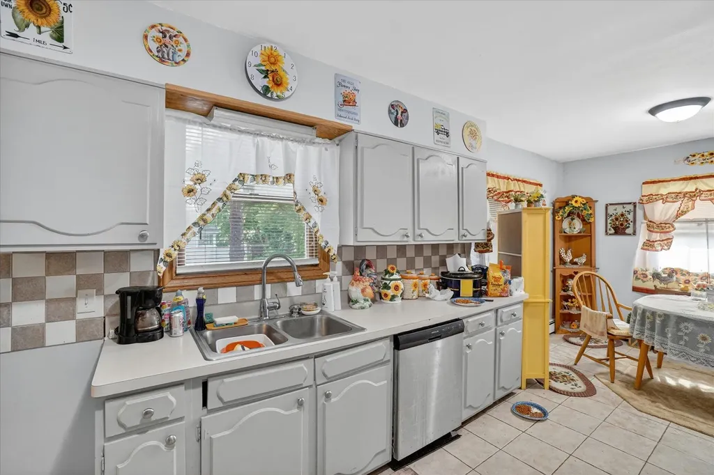 1023 Evanston Drive Blackman Charter Township MI 49202