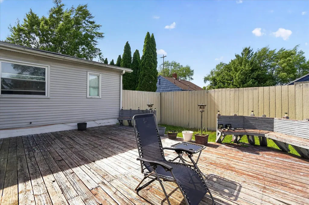 1023 Evanston Drive Blackman Charter Township MI 49202