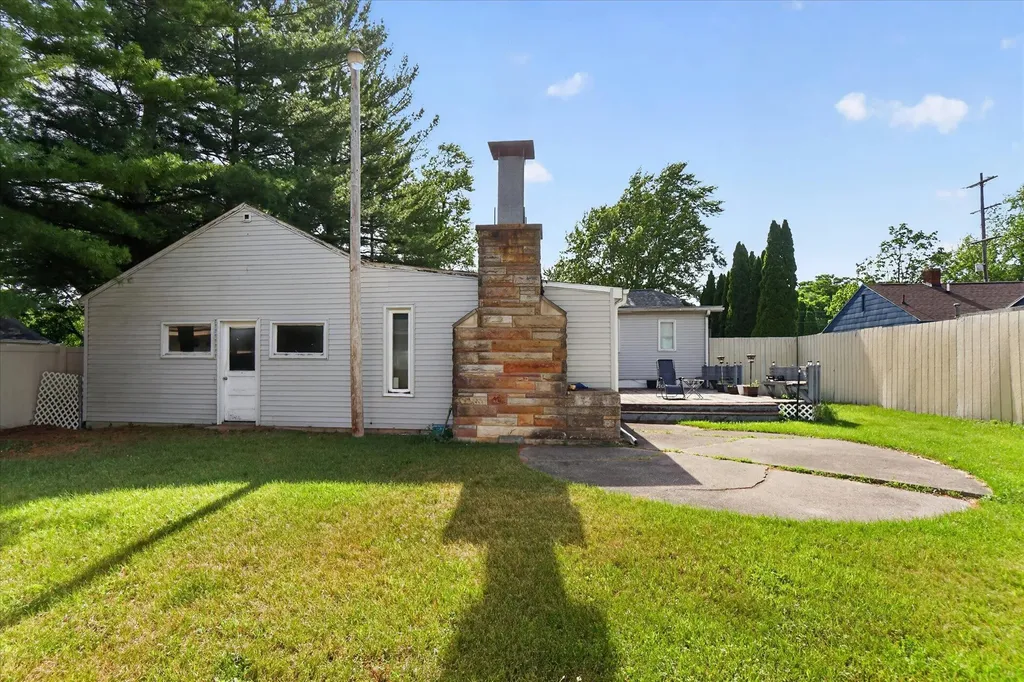1023 Evanston Drive Blackman Charter Township MI 49202
