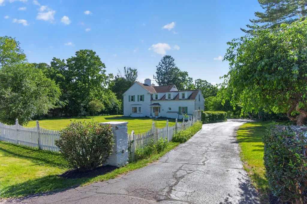 5050 Browns Lake Road Summit Township MI 49203
