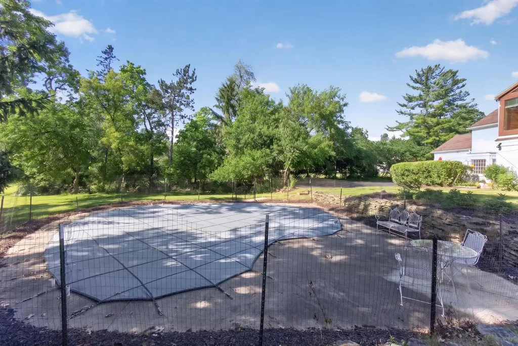 5050 Browns Lake Road Summit Township MI 49203