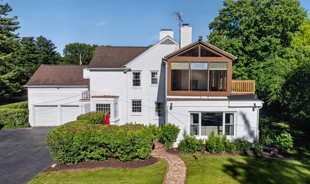 5050 Browns Lake Road Summit Township MI 49203