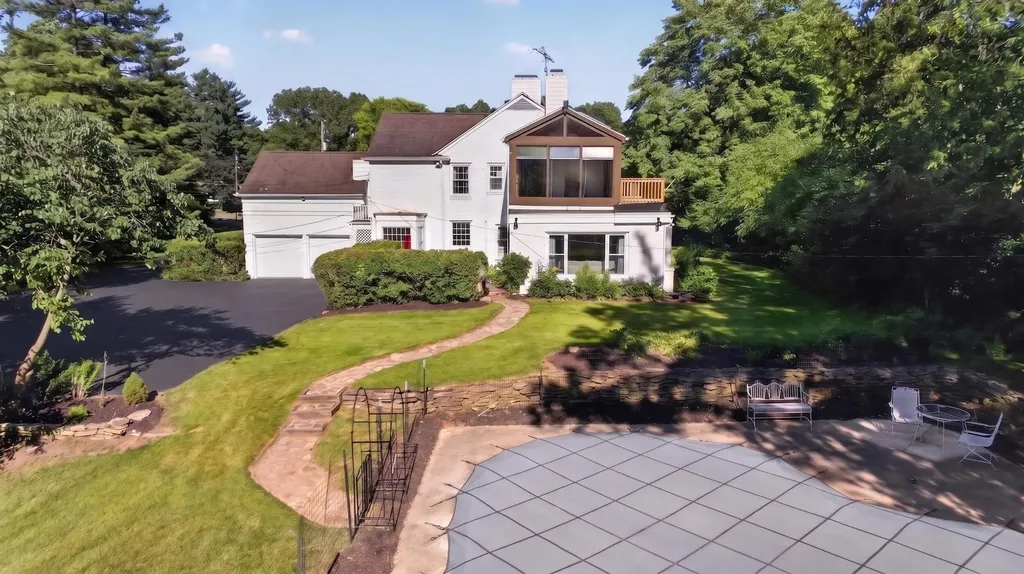 5050 Browns Lake Road Summit Township MI 49203