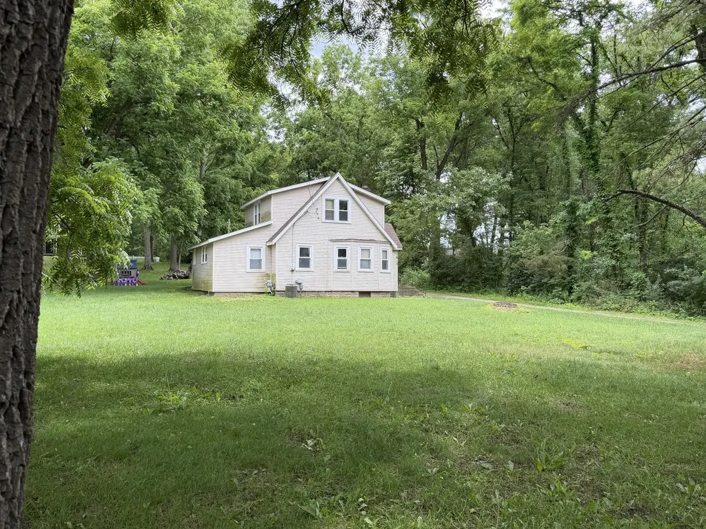 1615 Gilletts Lake Road Leoni Township MI 49201
