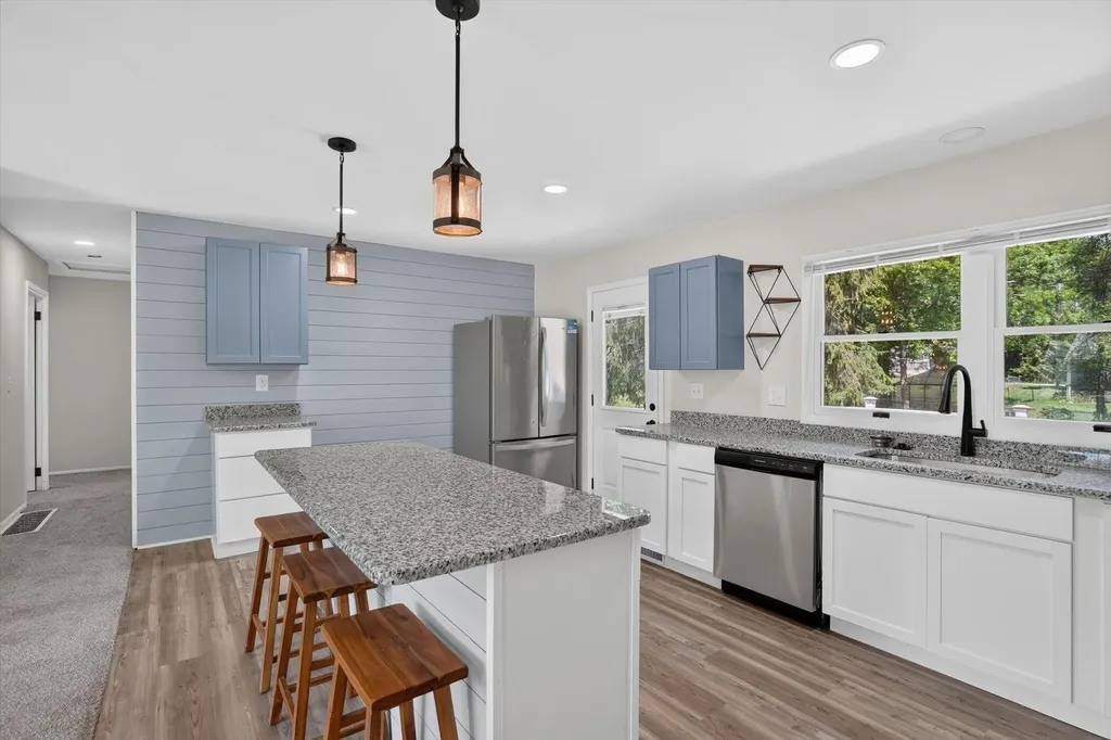 284 Stanford Lane Summit Township MI 49203