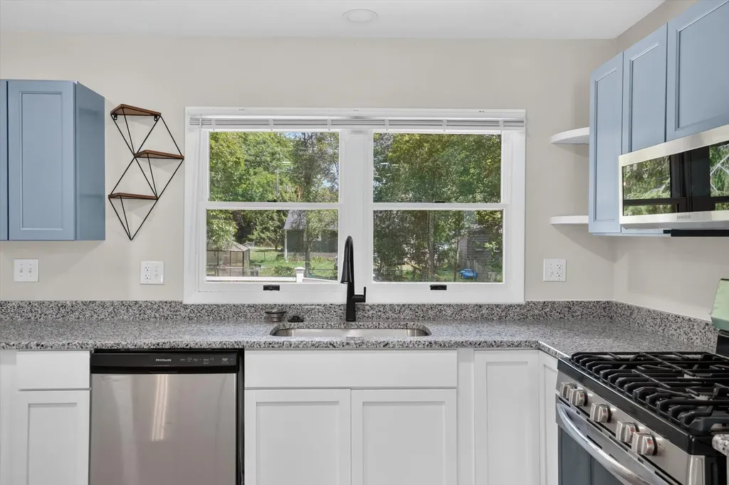284 Stanford Lane Summit Township MI 49203