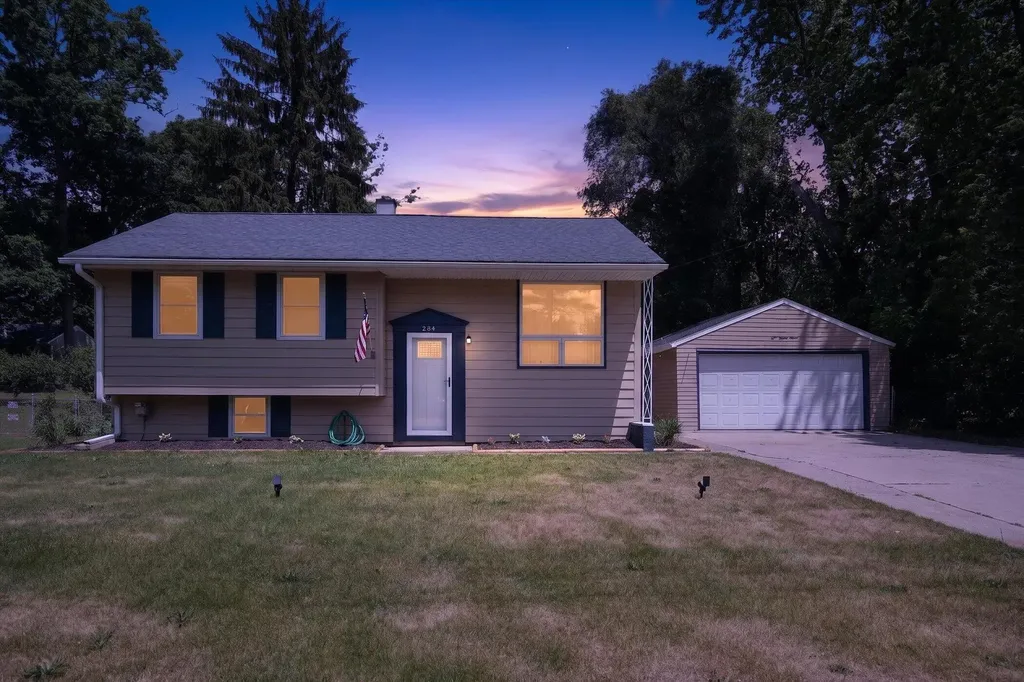 284 Stanford Lane Summit Township MI 49203