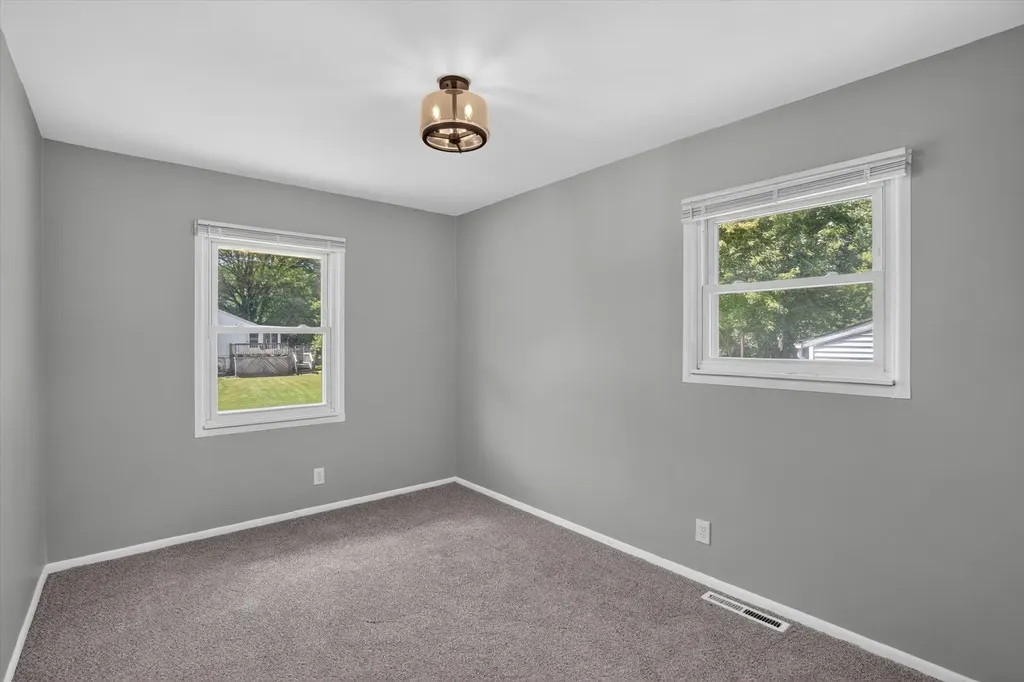 284 Stanford Lane Summit Township MI 49203