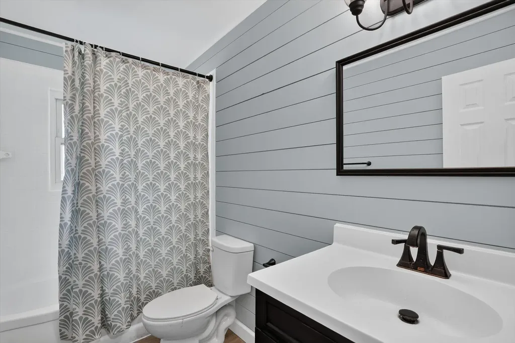 284 Stanford Lane Summit Township MI 49203