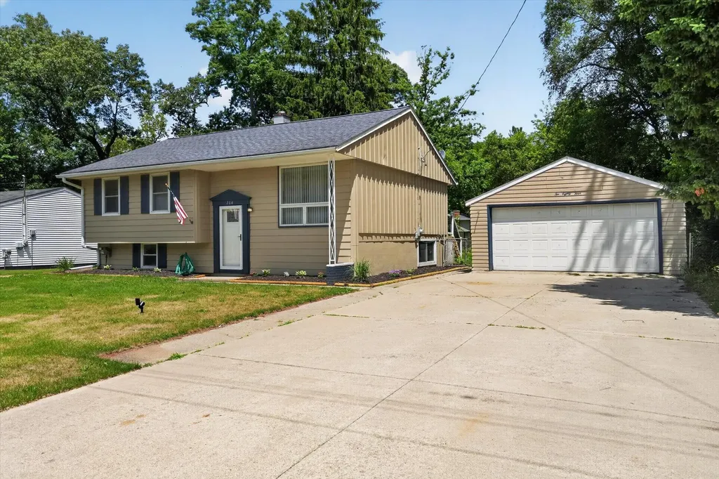 284 Stanford Lane Summit Township MI 49203