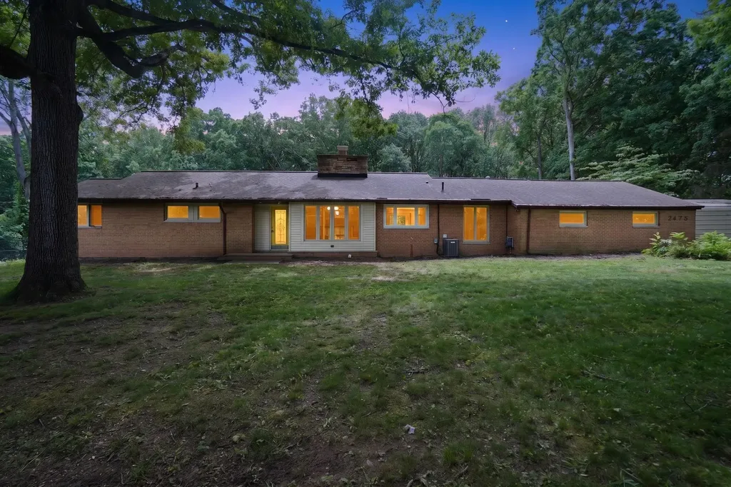 2475 Park Drive Summit Township MI 49203