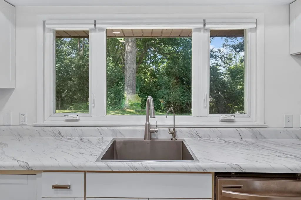 2475 Park Drive Summit Township MI 49203