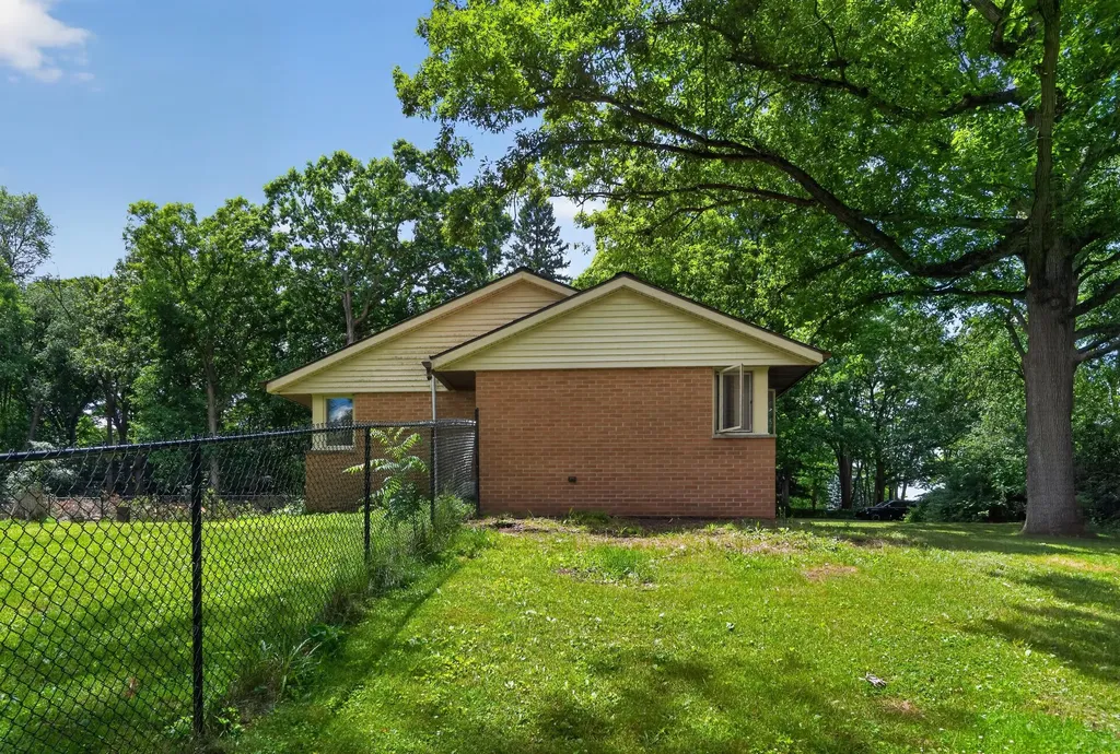 2475 Park Drive Summit Township MI 49203