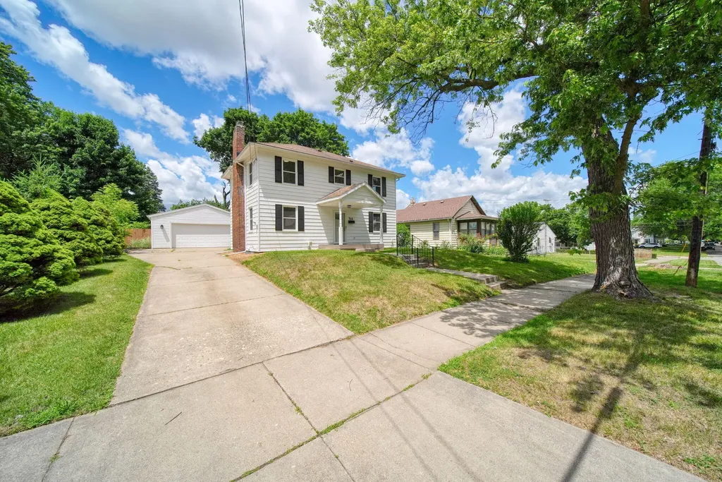 746 Kennedy Street Jackson City MI 49202