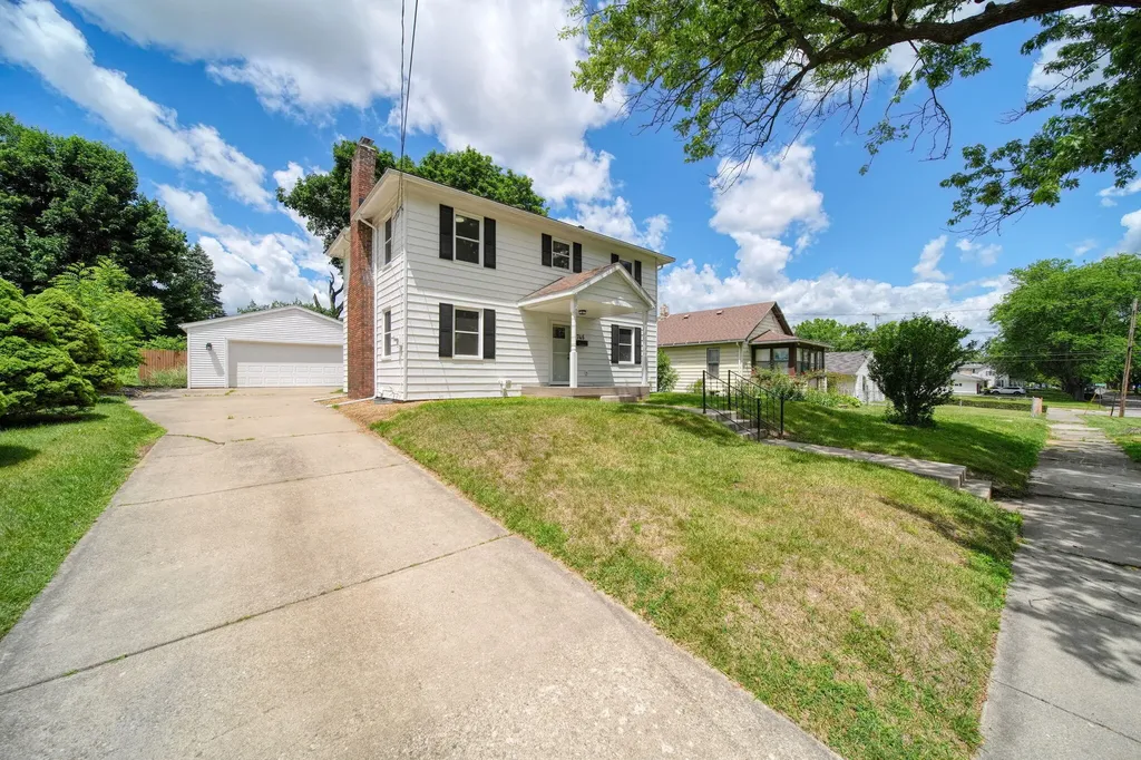 746 Kennedy Street Jackson City MI 49202