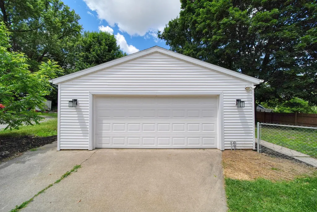 746 Kennedy Street Jackson City MI 49202