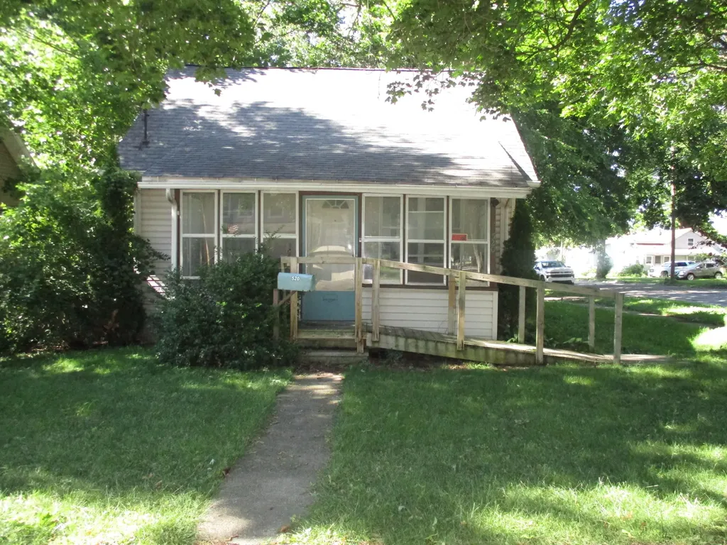 520 E North Street Jackson City MI 49202