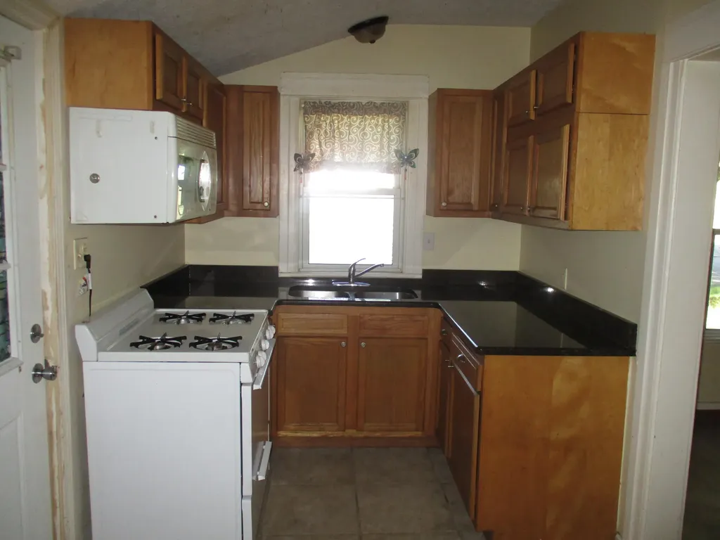 520 E North Street Jackson City MI 49202