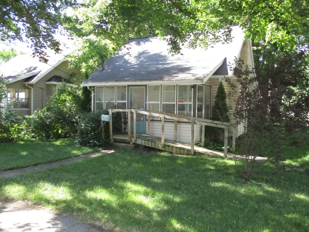 520 E North Street Jackson City MI 49202