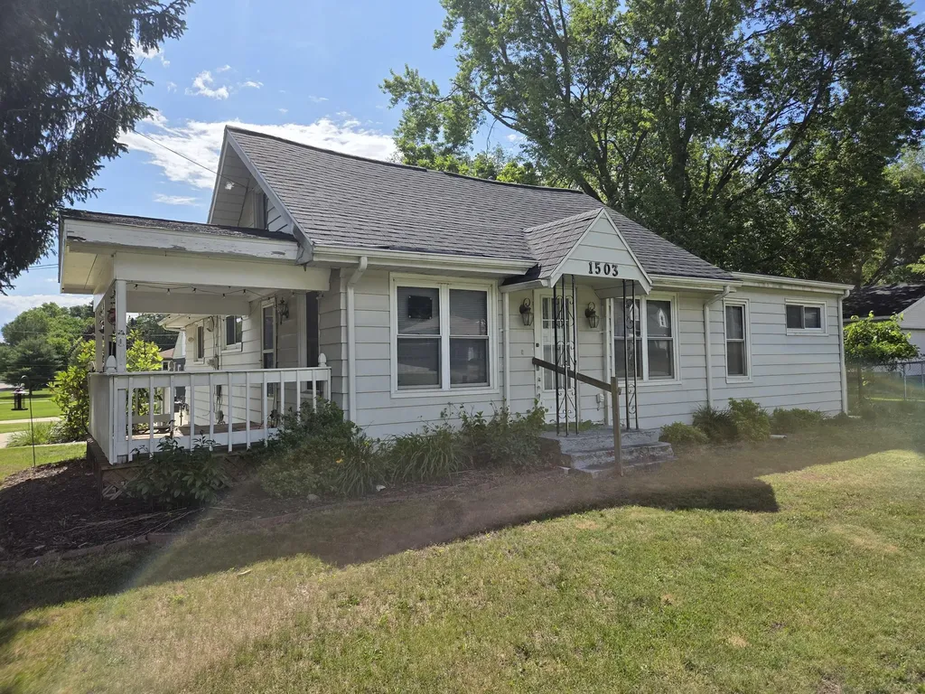 1503 Warren Avenue Summit Township MI 49203