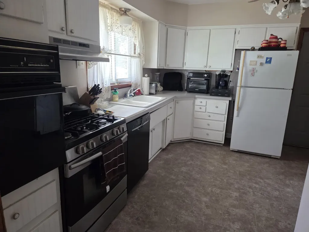 1503 Warren Avenue Summit Township MI 49203