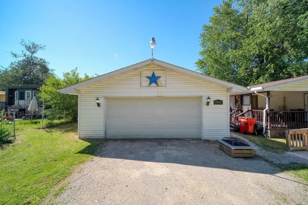 4498 Yuma Drive Henrietta Township MI 49201