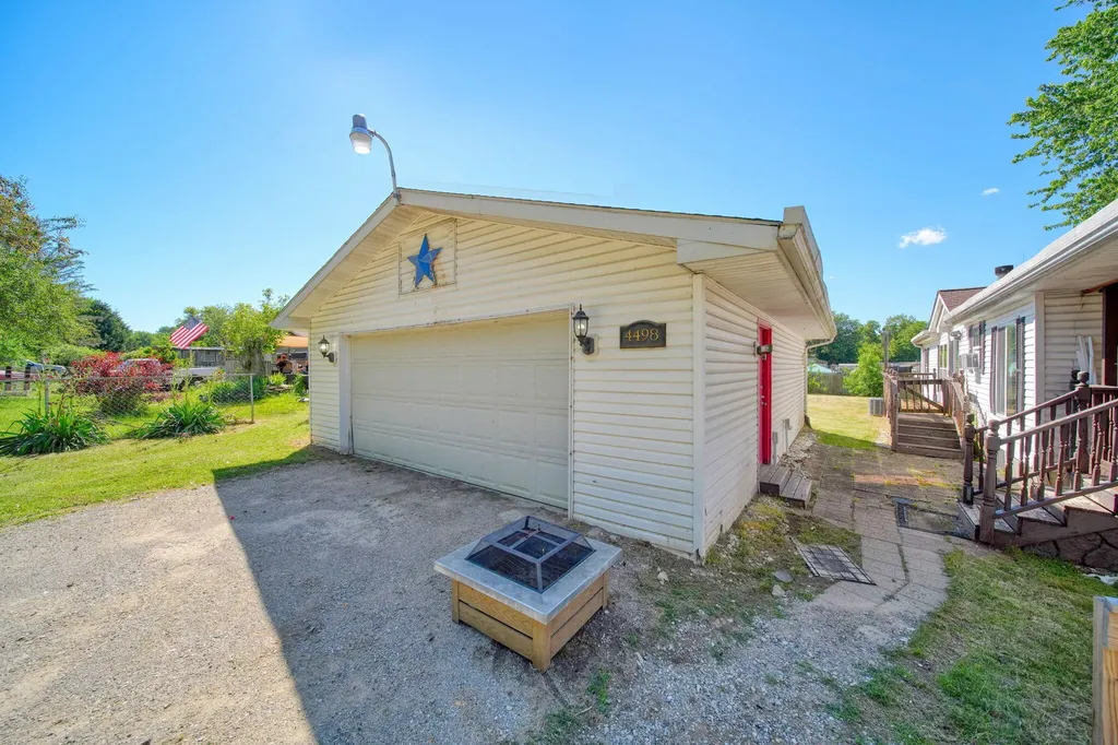 4498 Yuma Drive Henrietta Township MI 49201