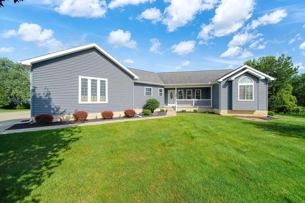 149 Hawthorne Drive Columbia Township MI 49230