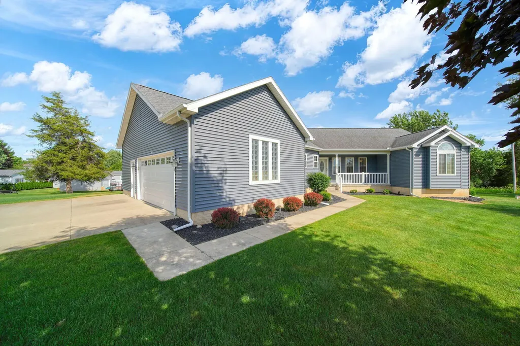 149 Hawthorne Drive Columbia Township MI 49230
