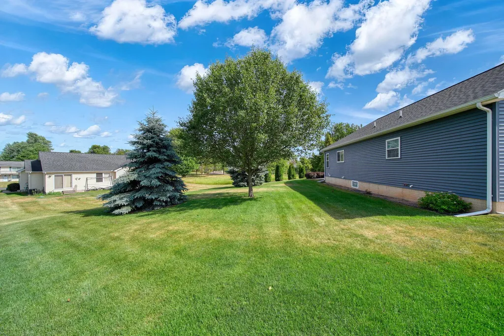 149 Hawthorne Drive Columbia Township MI 49230