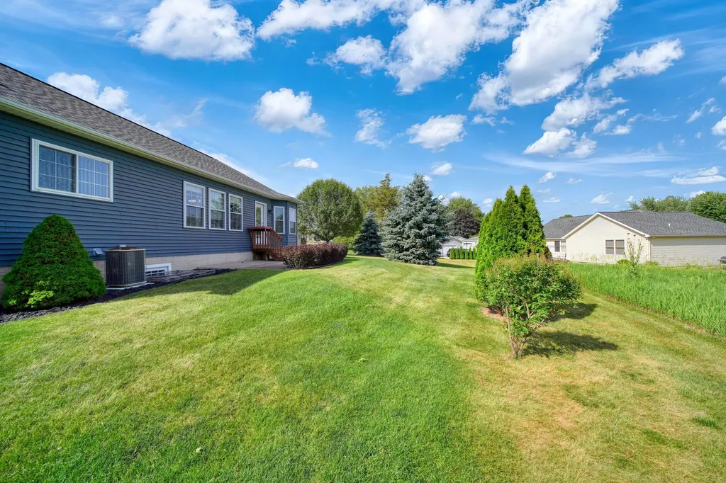 149 Hawthorne Drive Columbia Township MI 49230