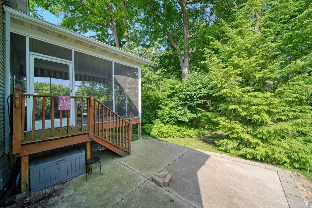 3010 S Wood Dale Drive Summit Township MI 49203
